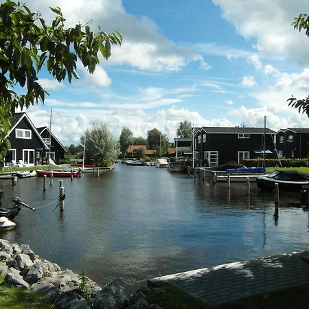Waterpark Oan 'E Poel Bij Sneekermeer Terherne Exteriör bild