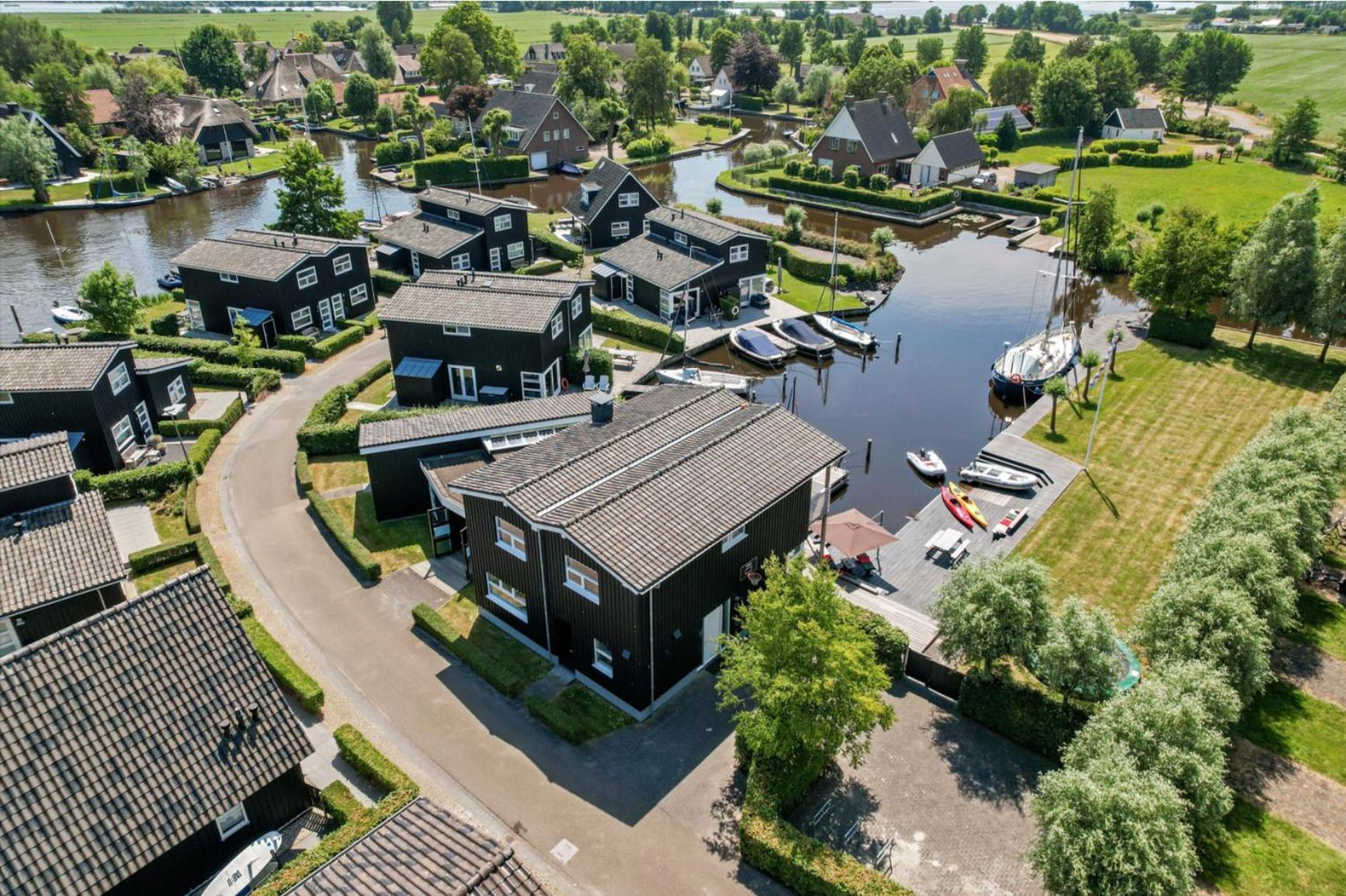 Waterpark Oan 'E Poel Bij Sneekermeer Terherne Exteriör bild