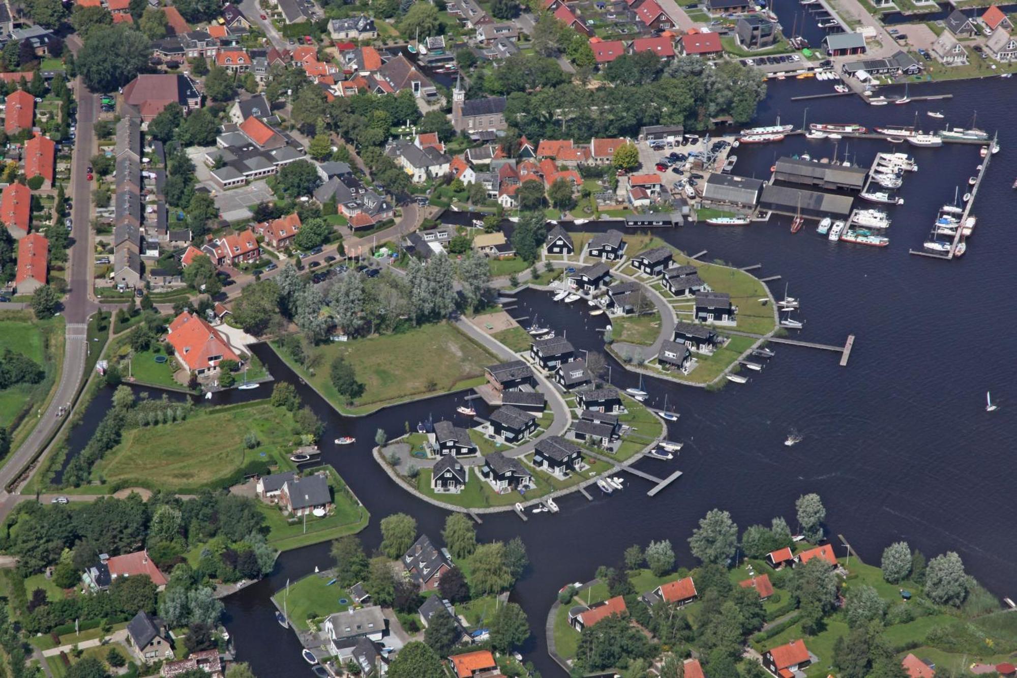 Waterpark Oan 'E Poel Bij Sneekermeer Terherne Exteriör bild